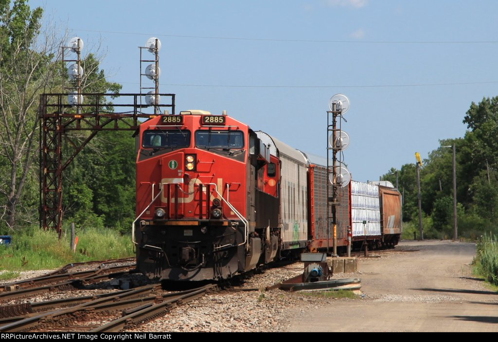 CN 2885